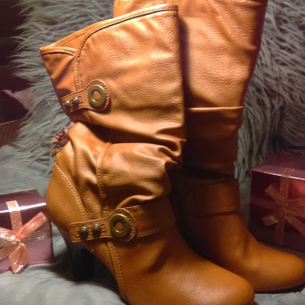 ANA Carmel Leather Boot